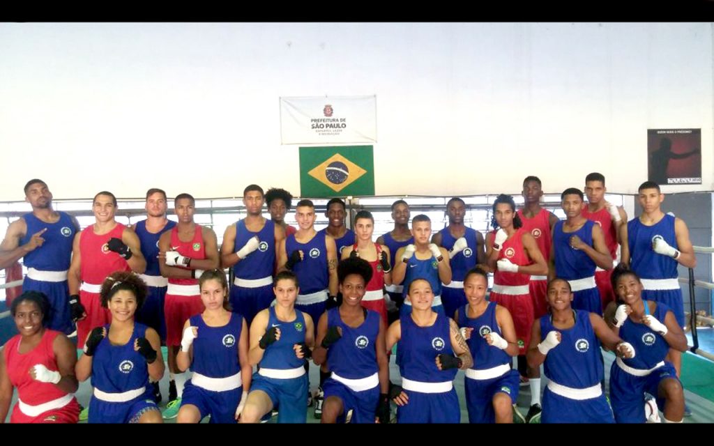 Atletas se preparam para grandes competições internacionais em base de treinamento