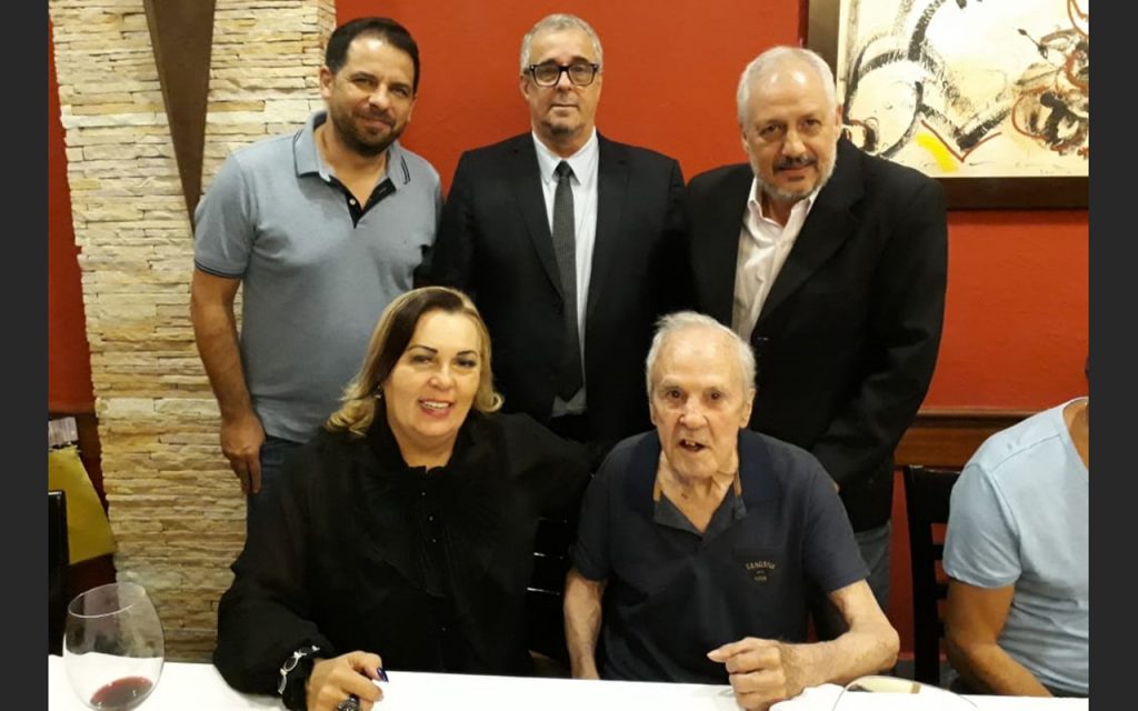 3329c7ae-1122-41ad-b703-054bb39a5e4a