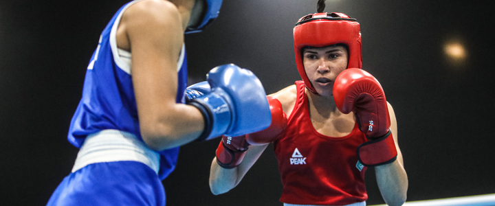 Caroline de Almeida venceu sua primeira luta na Bulgária